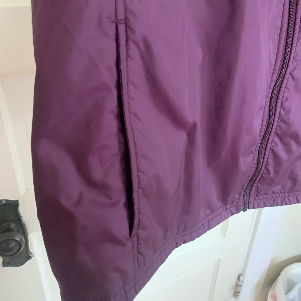 Lightweight Columbia Vest - Picture 7 of 9